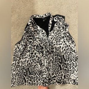 Women’s dress shirt